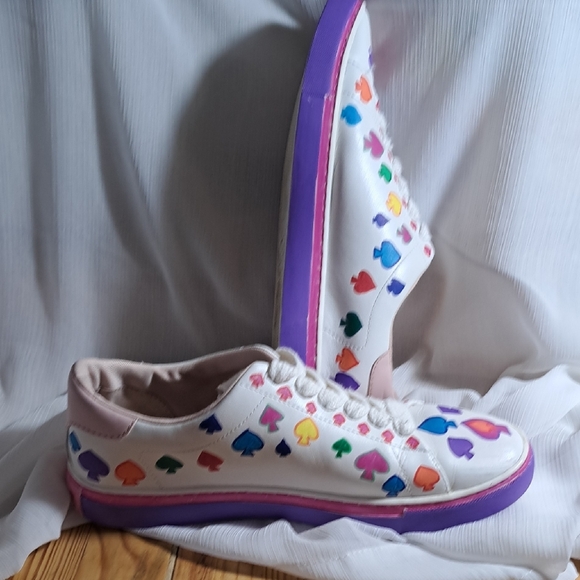 Hand Painted Pink and Green Sneakers - Picture 4 of 14